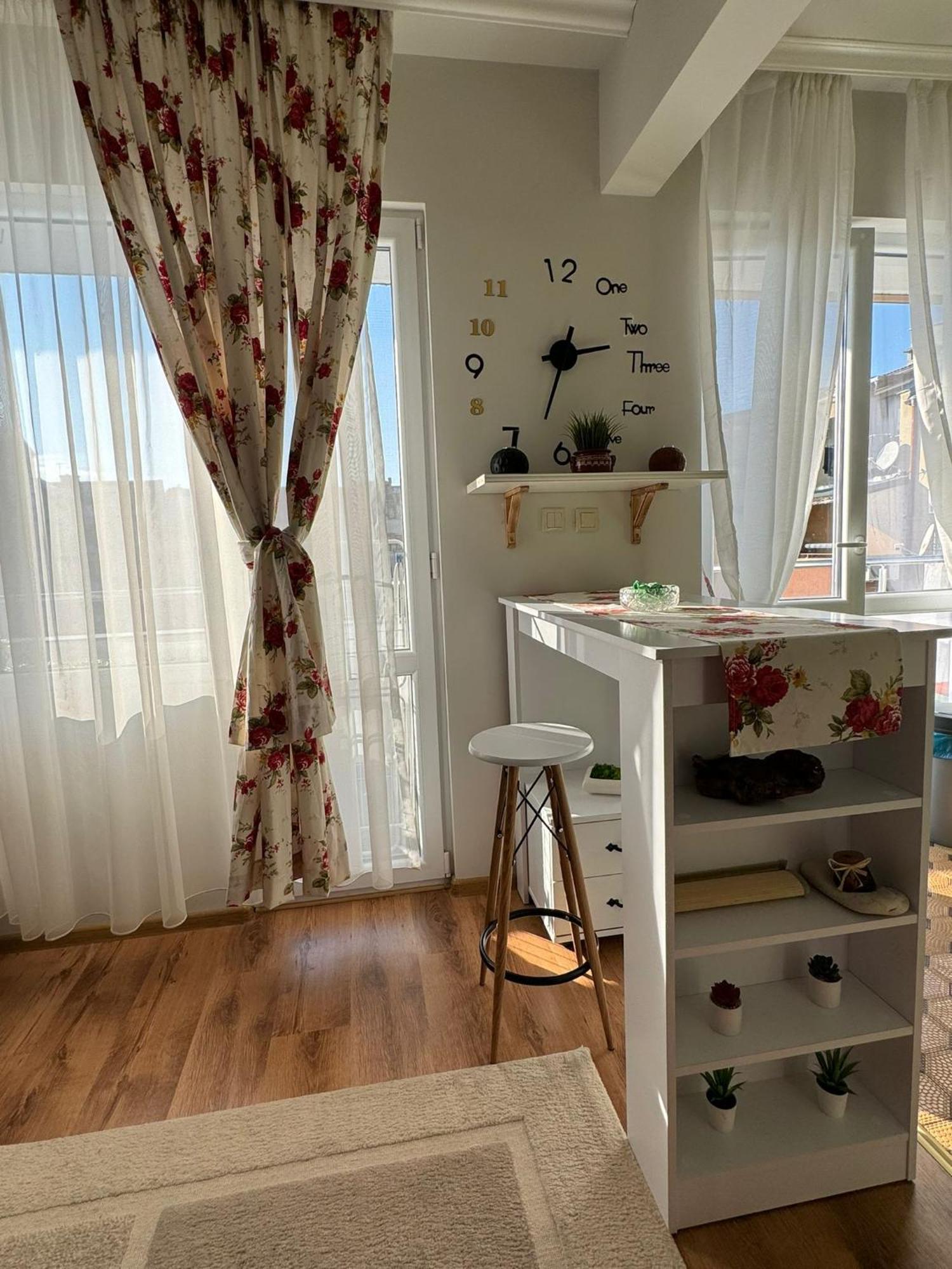 The Master And Margarita Apartment, Майстора И Маргарита, Two Bedroom Apartament Μπουργκάς Εξωτερικό φωτογραφία